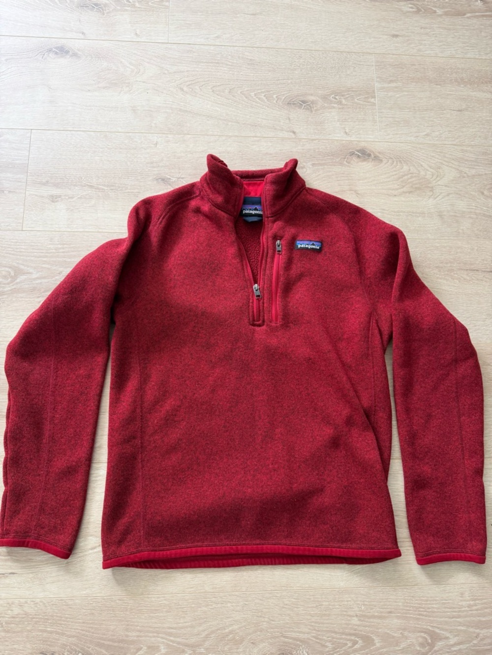 Men’s red Patagonia quarter zip like new small